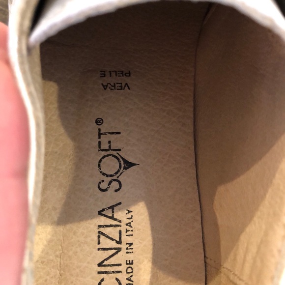 Italian platform lace up... very cool shoe! - Picture 2 of 5